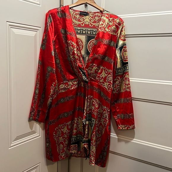 “Versace like Print” Dress - Picture 1 of 6